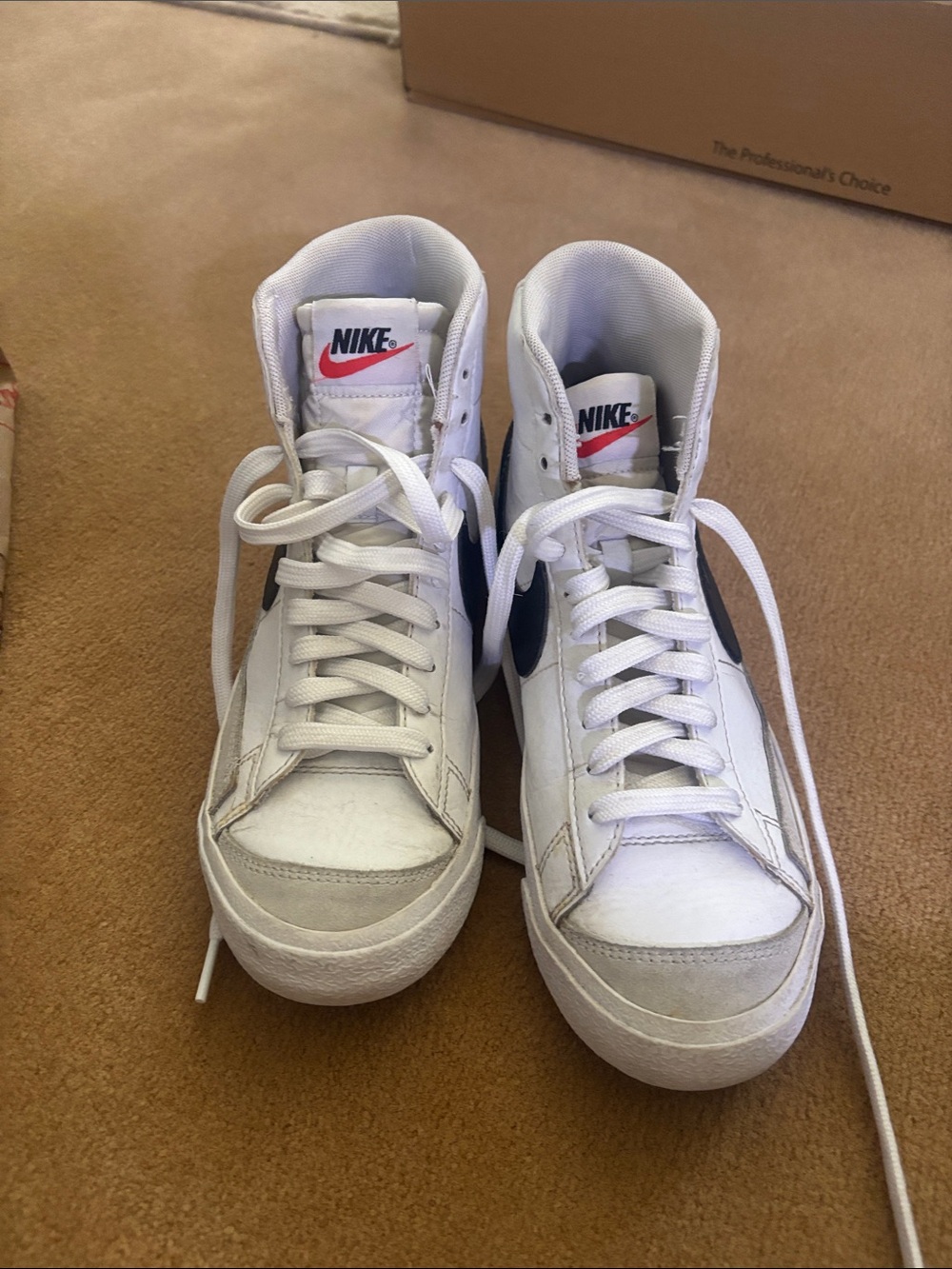 Nike blazer mid 77 size 5.5 youth or women’s 7